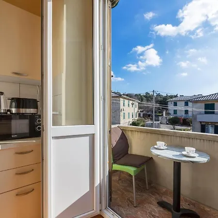 Apartment 2 Bedroom Nice In Koromačno